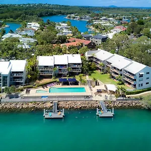 Aparthotel Shores