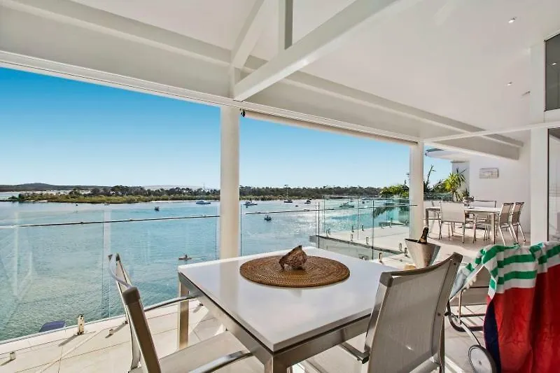 Noosa Quays Aparthotel  Noosa Heads